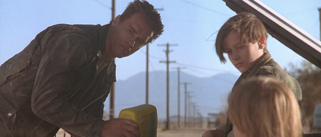 Terminator-2-Judgment-Day-1991-Bluray-Hindi-English-720p-x264-AVC-DD-5-1-ESub-mkv-0002