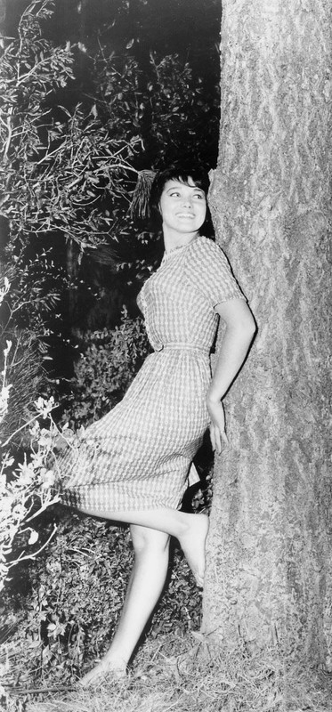 yvonne_craig_123