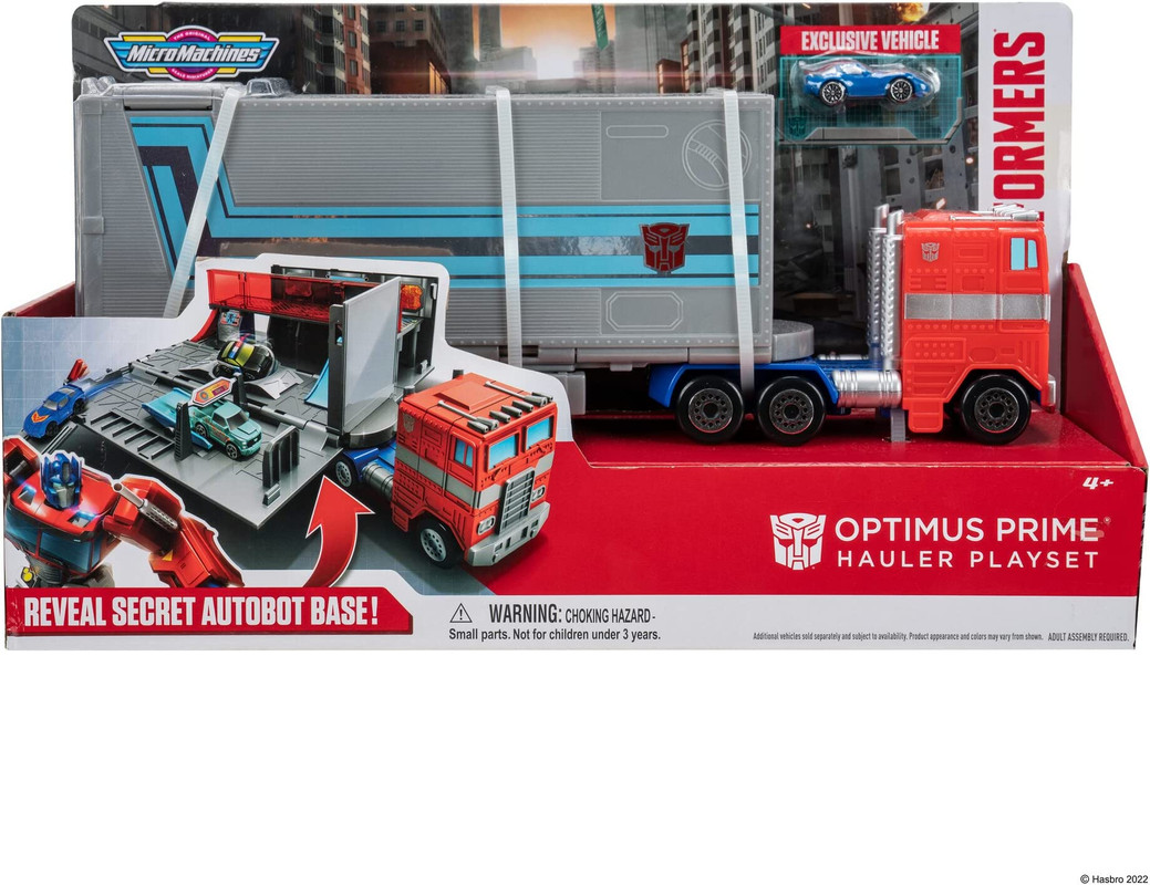 Micro-Machines-Optimus-Prime-Hauler-PLAYSET-02