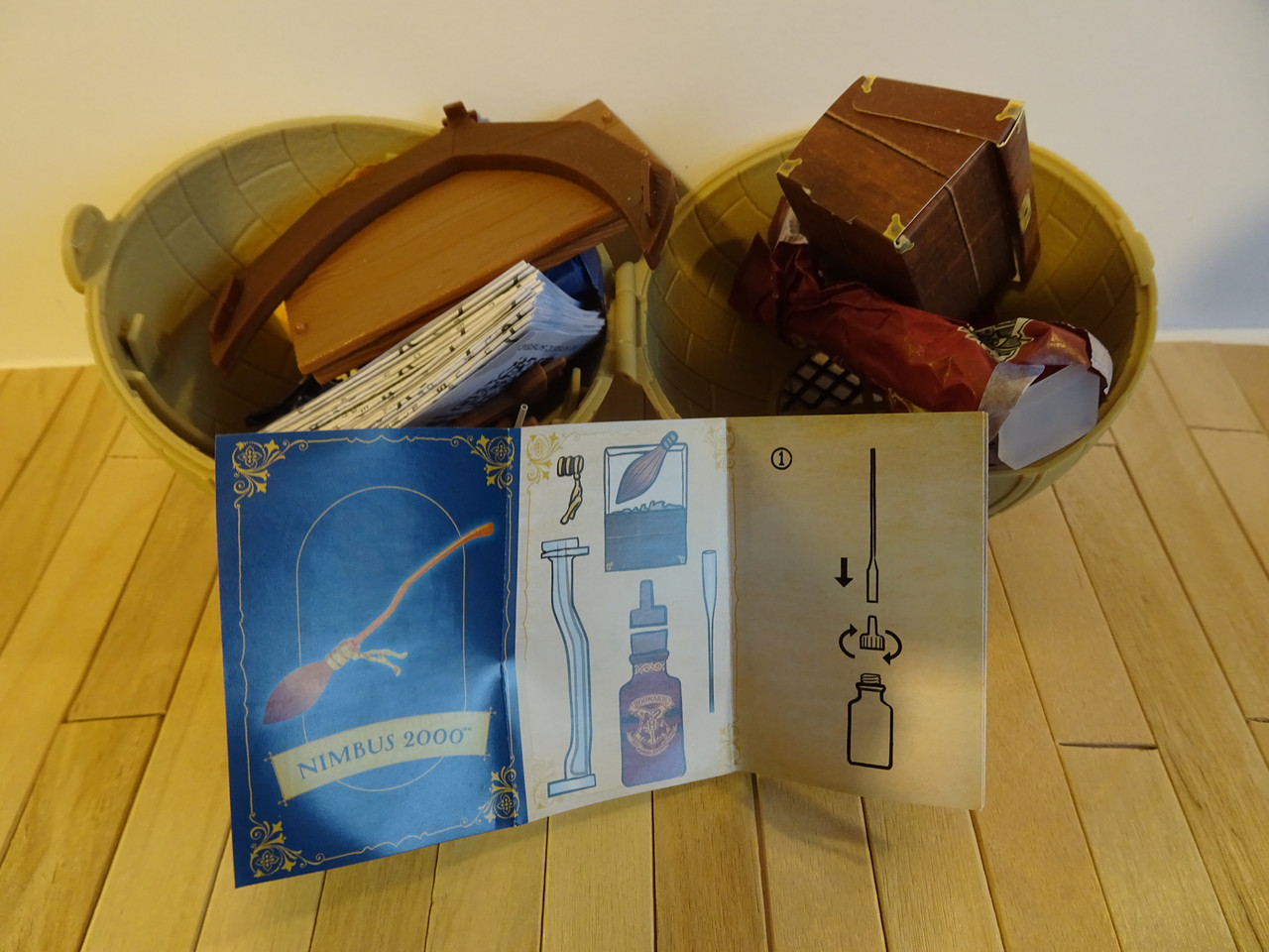 MGA Make it Mini Miniverse Harry Potter Back to Hogwarts Kugel Nimbus 2000