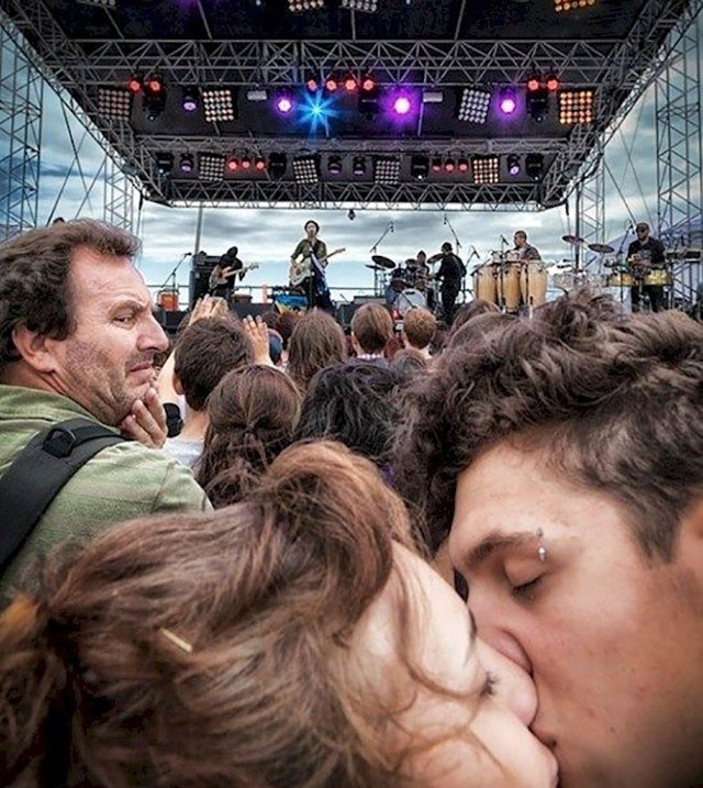 Всегда найдётся тот, кто испортит фото