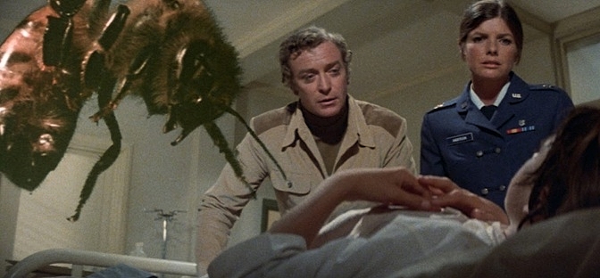 MICHAEL-CAINE-SWARM-2-B-FOTOR.jpg