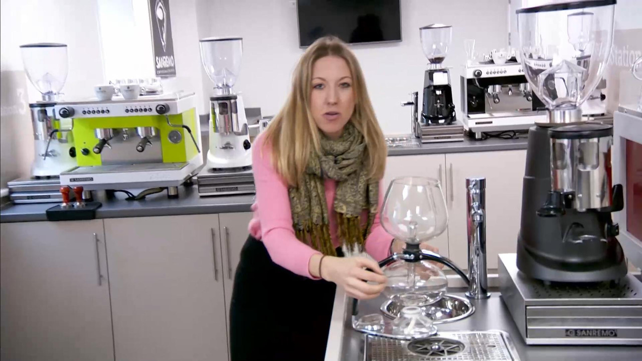 06 February - 18.00.00 - ITV News London. The latest news and we
