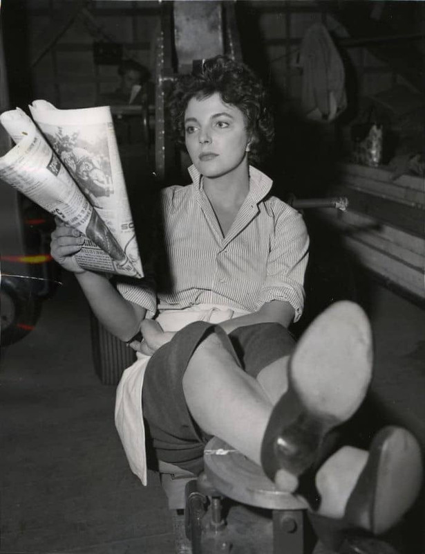 Joan_Collins_e29