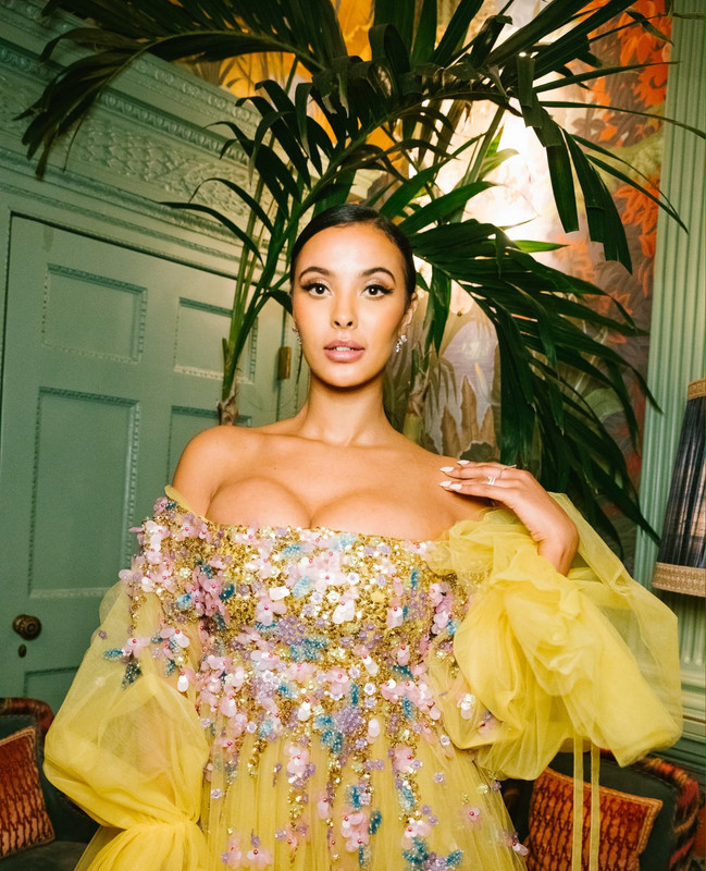 [Image: EP3-PG1-VWk-AEGCll.jpg]