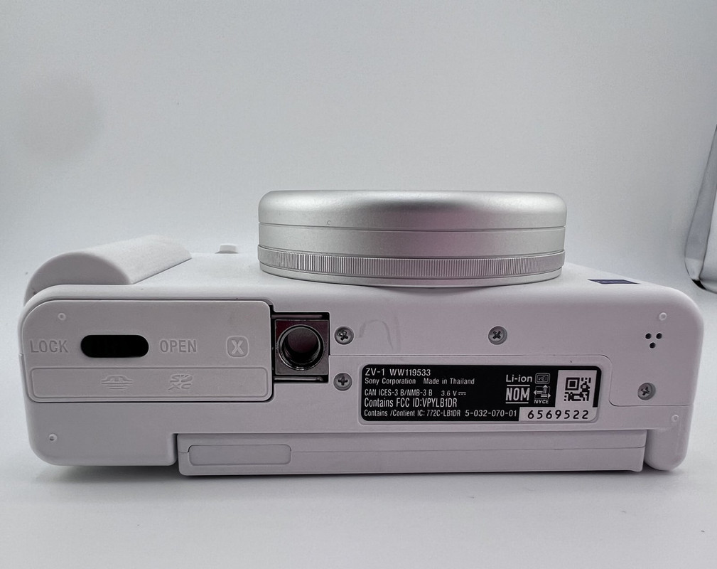 【新品未使用】SONY ZV-1 ホワイト Shop | SONY ZV1-M II Vlog camera for Content Creators - White