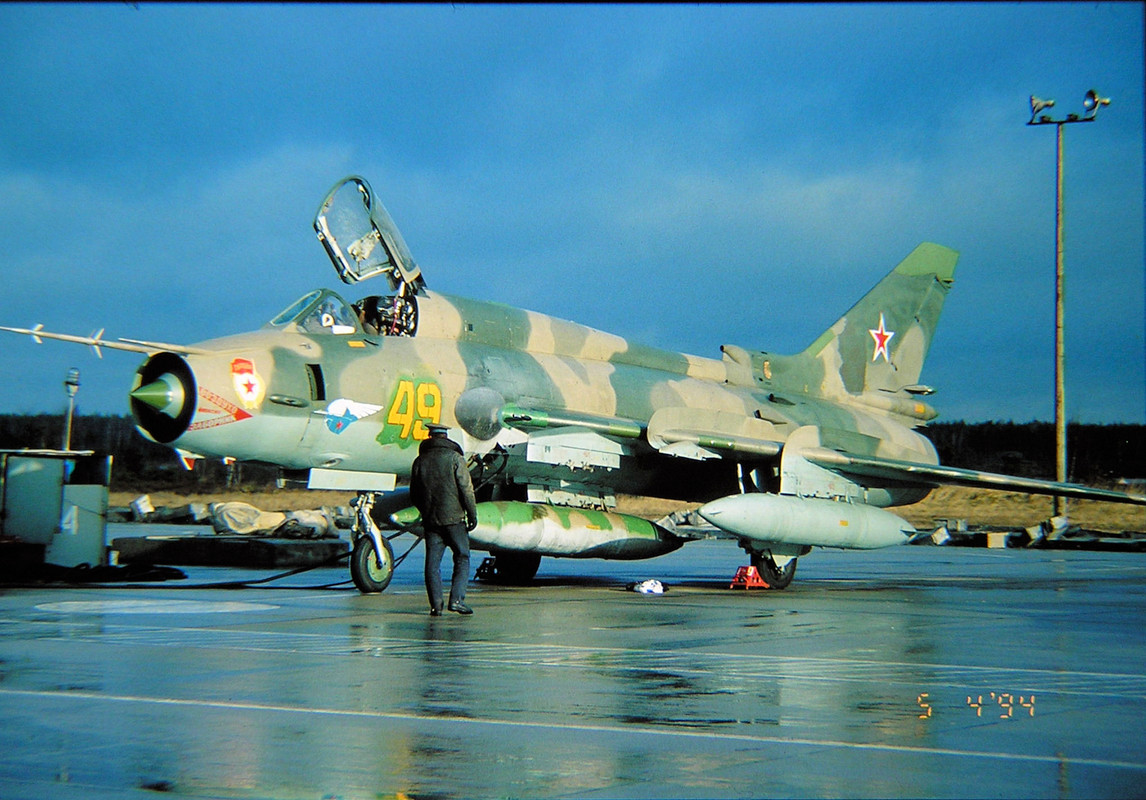 20 GvAPIB Su-17M4 49 yellow_15920 (6)_05.04.94(2)