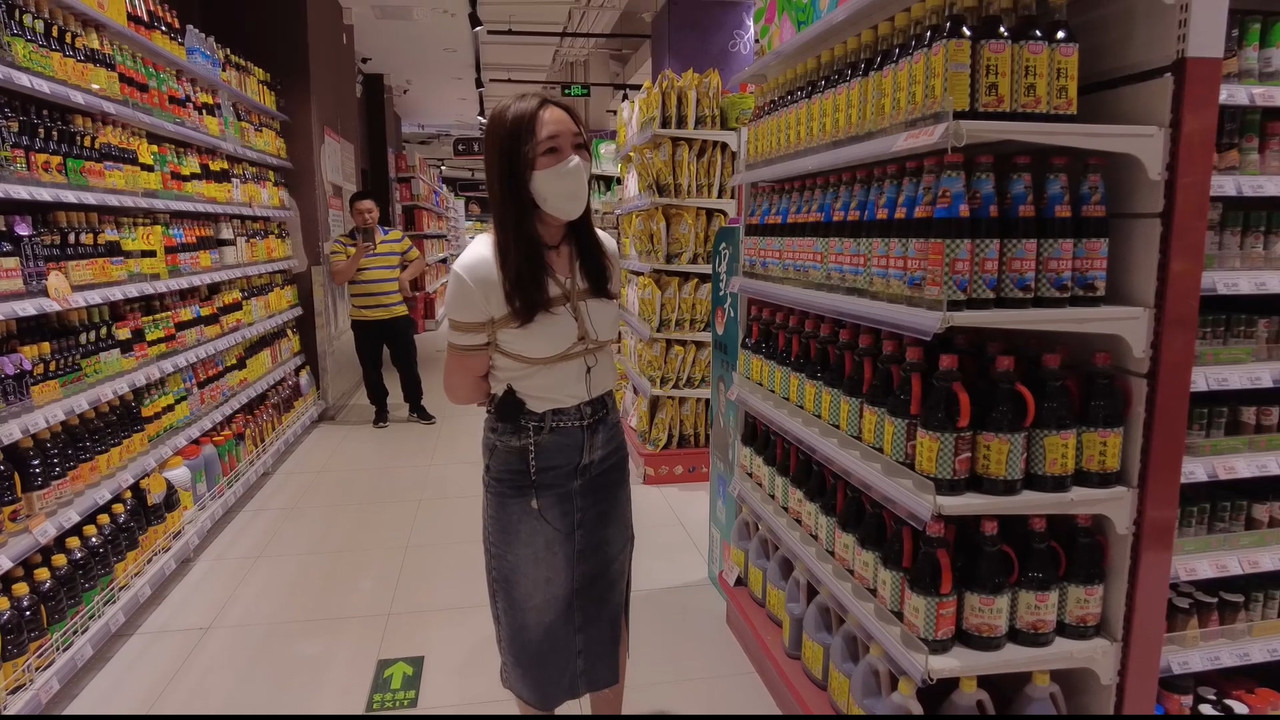 晓鹿绳艺 艾琳逛超市.mp4_20250127_185308.898