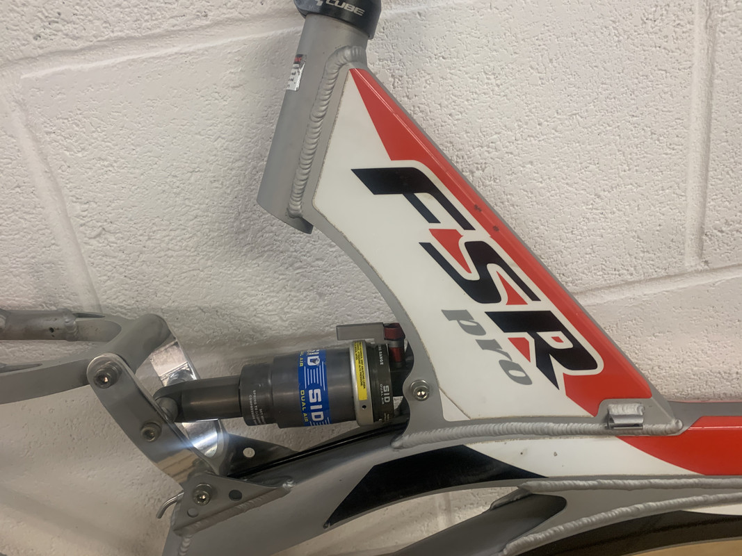 FEC18EA4-0565-4240-902C-975543E2B0C4