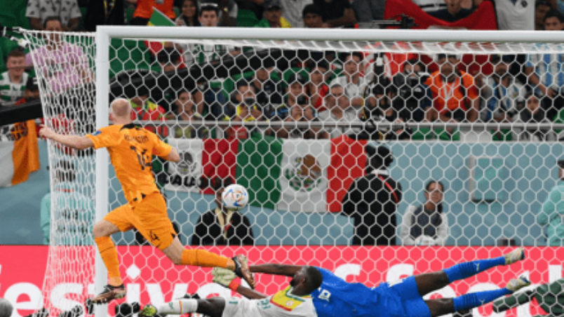 Países Bajos resuelve ante Senegal en la recta final y es uno de los líderes del grupo
