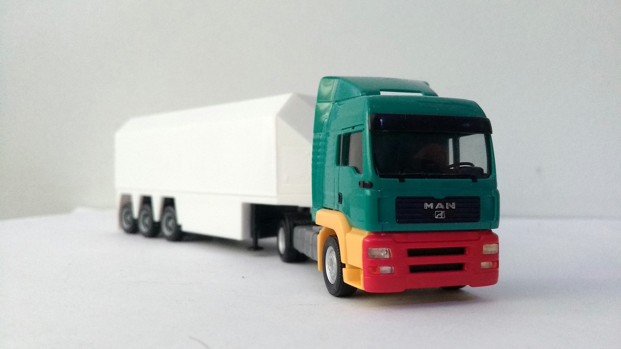 Mach (2600)