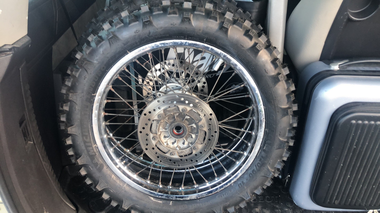 4B8DAD7F-B592-49B2-83D2-6B5CF59B698E