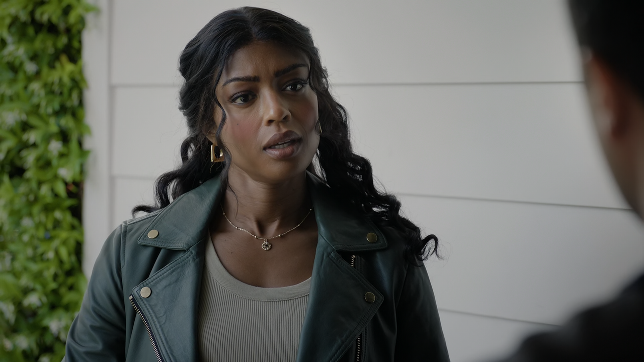 High.Potential.S01E10.Chutes.and.Murders.1080p.10bit.AMZN.WEB-DL.DDP5.1.HEVC-Vyndros.mkv_snapshot_24