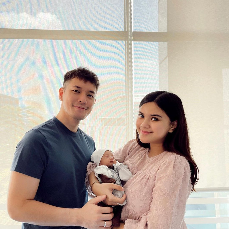 Potret Audi Marissa dan Anthony Xie bersama anak mereka