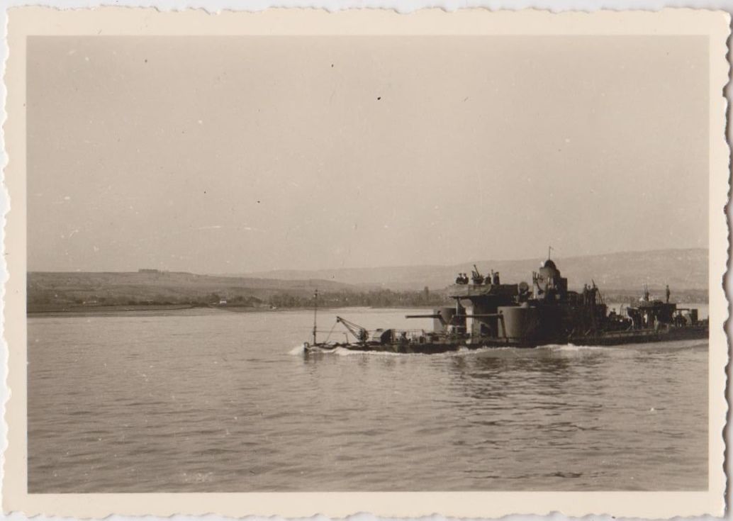 rig. Foto Marine Hafen Schiff Zerstörer Fähre Ge