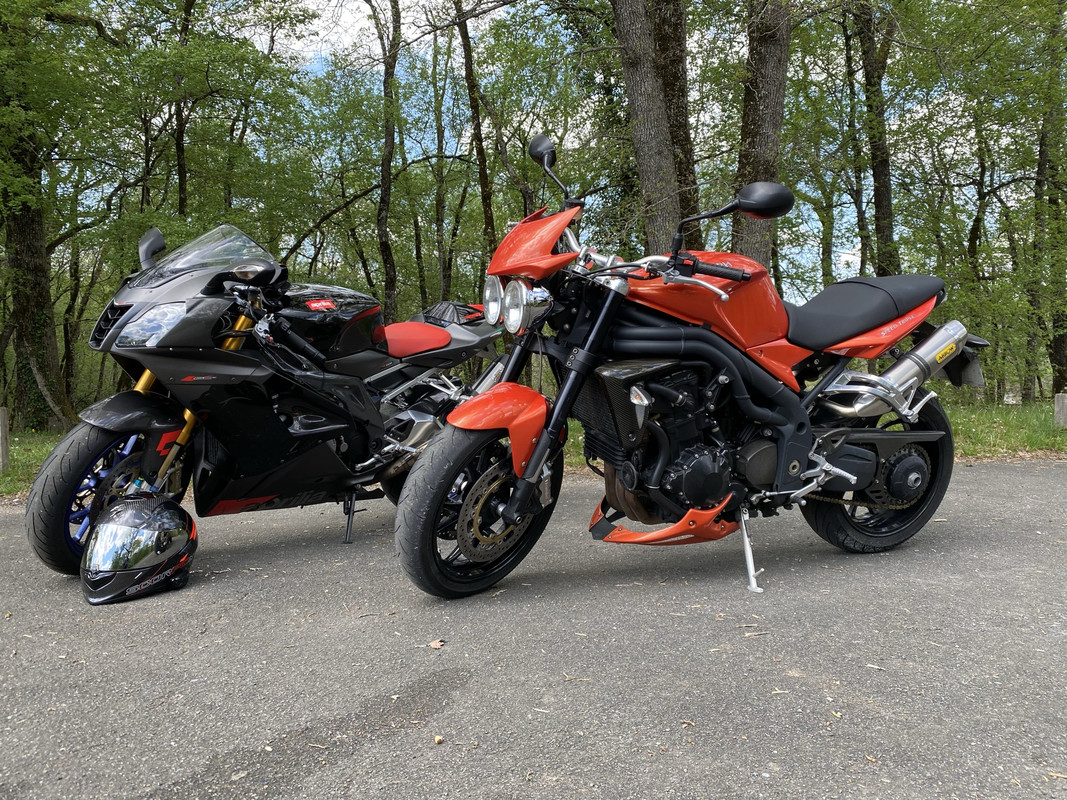 FF85E5A9-B6A6-4D25-A4AB-8DD7E1656B09