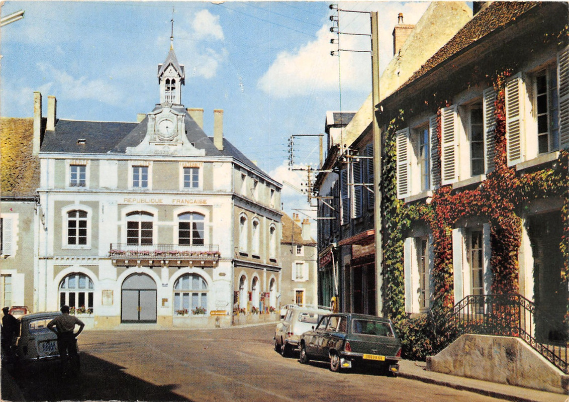 Place de  l'hôtel de ville3