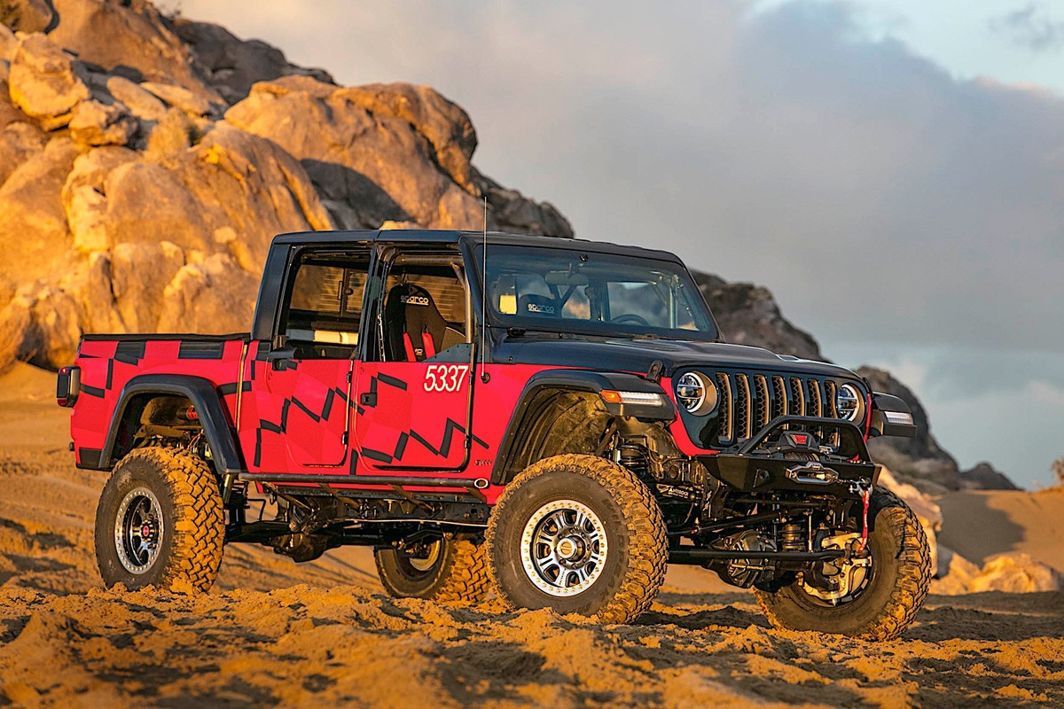 2020 Jeep Gladiator  (5)