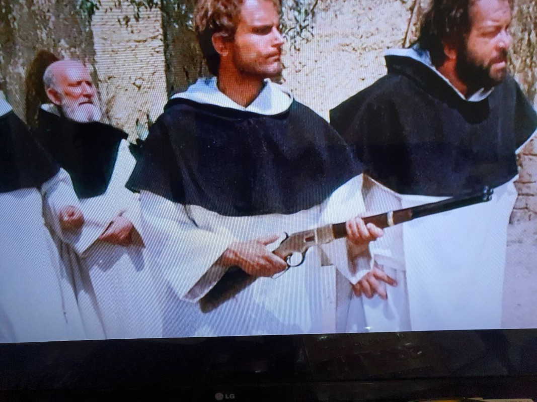 44EAF679-8294-485E-BD3A-40A9E9FCE64F