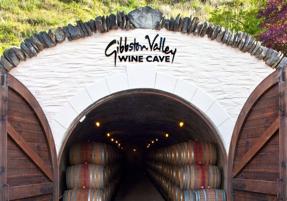 Discover Queenstown – Private Wine Tour with Top 4 Wineries | Shaara Deals 