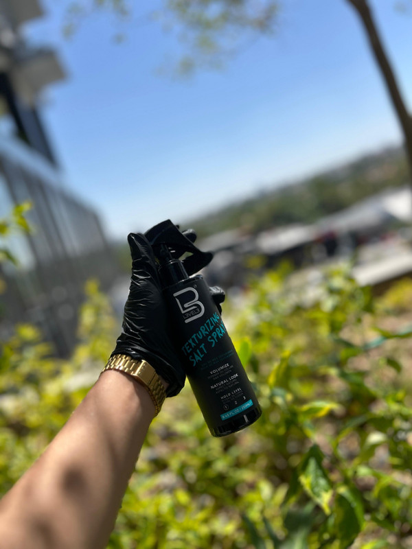 Texturizing salt spray