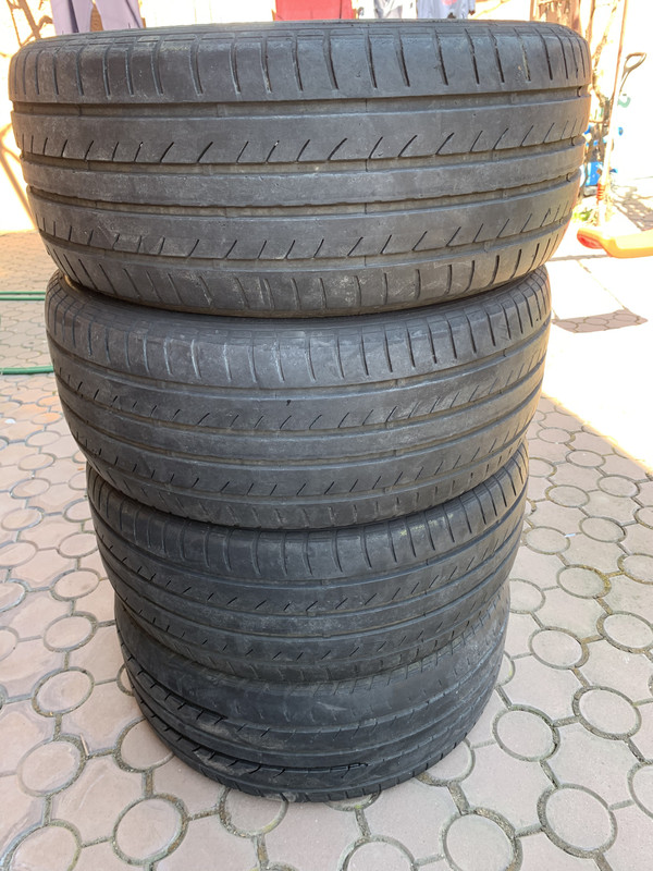 4B85B121-248C-4FA5-9244-F200C8DEE7D9