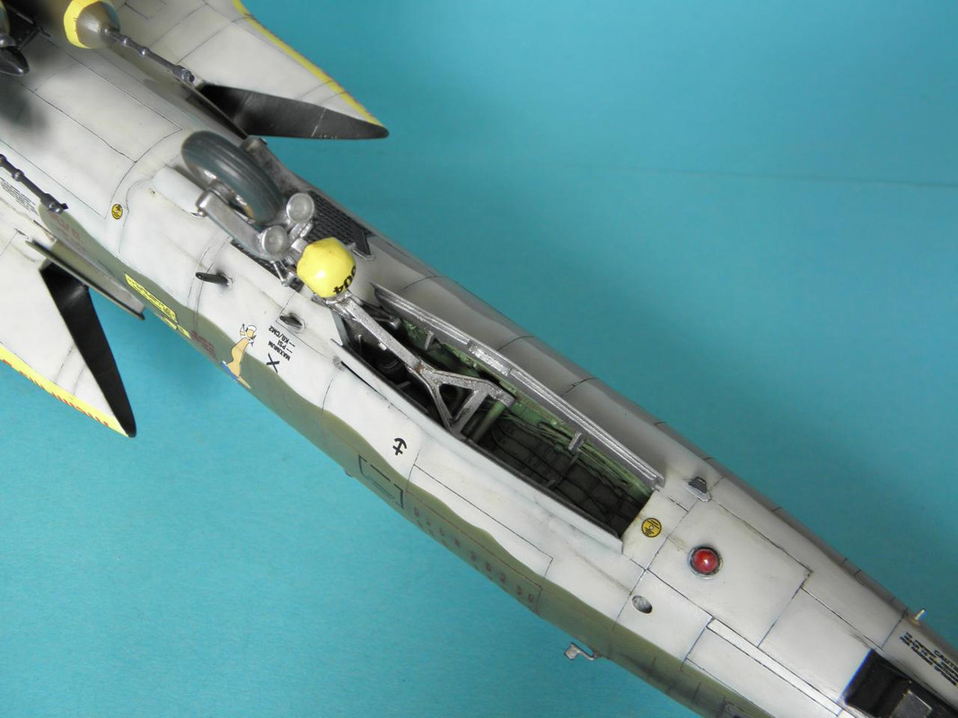 F-105_108