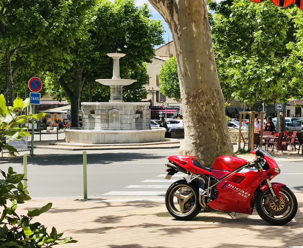 67E5FCF8-77F2-4264-9DE3-6C074B637F87