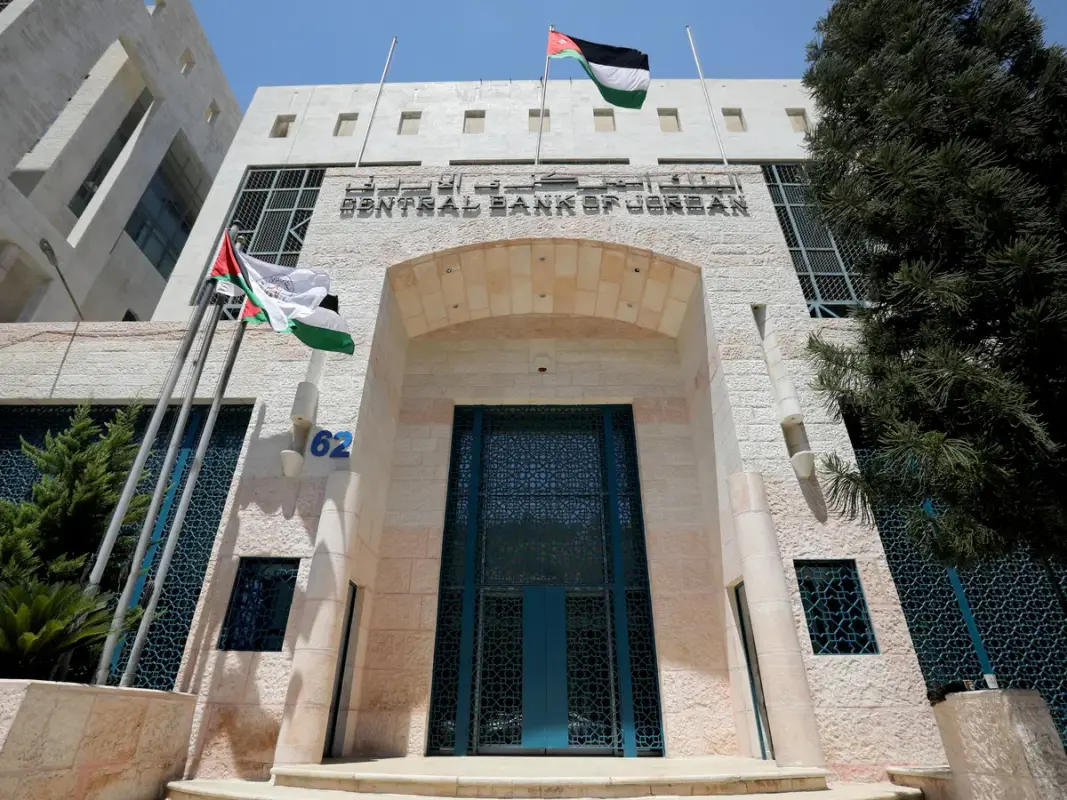 تثبيت الفائدة عند مستواها 7.5 والاحتياطي الأجنبي يكفي 7.6 أشهر