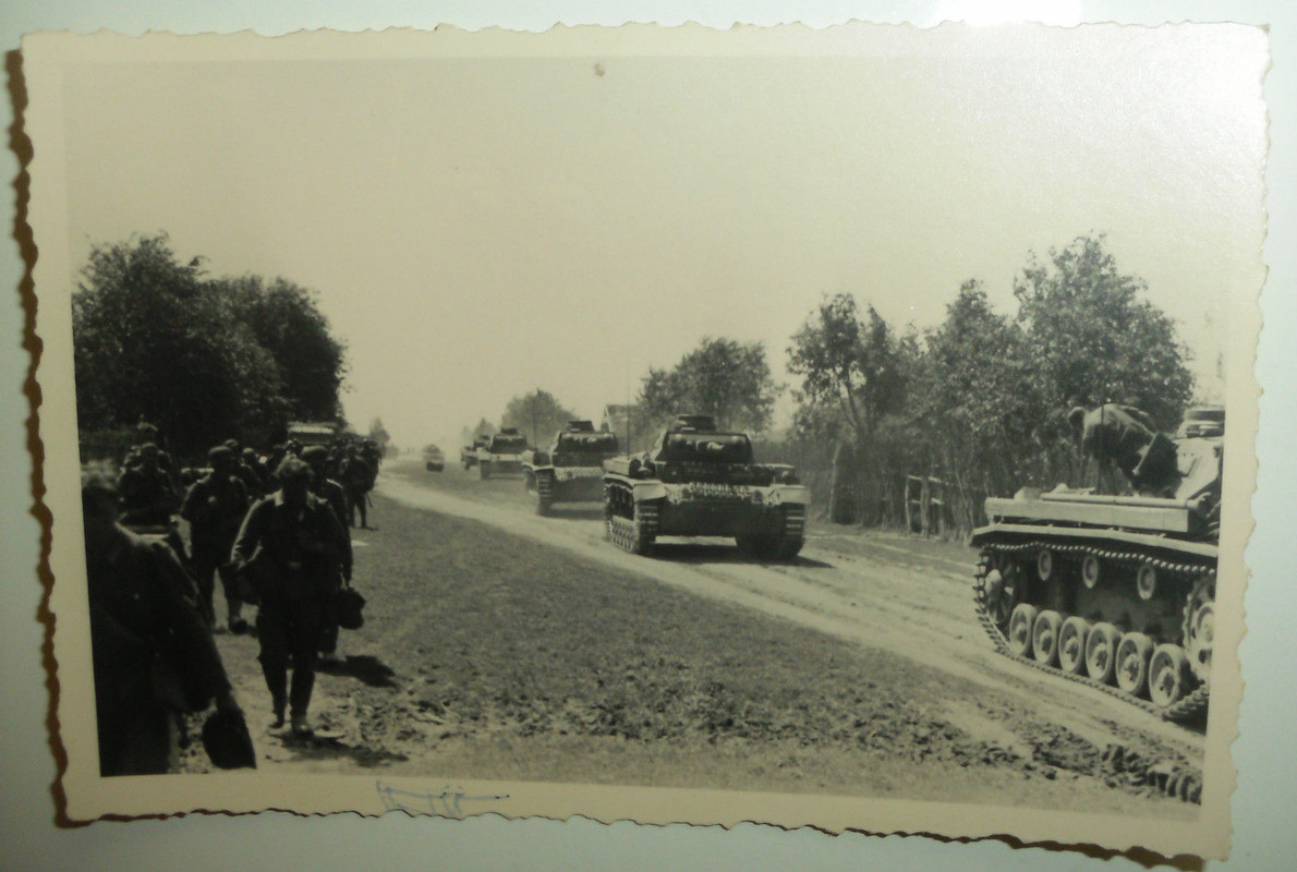 Panzer Wehrmacht, Panzer - Konvoi Richtung Süden