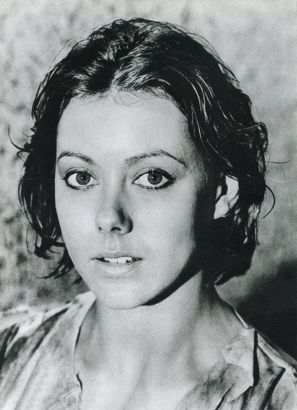 Jenny_Agutter_b82
