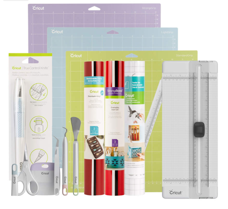 El set completo de herramientas y materiales del Cricut Essential Bundle.