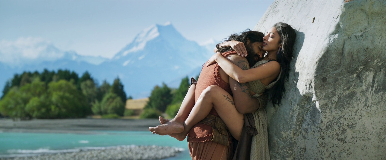 [Image: vlcsnap-2025-09-05-13h11m52s070.png]