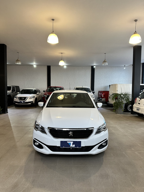Peugeot 301 HDI Allure - 2