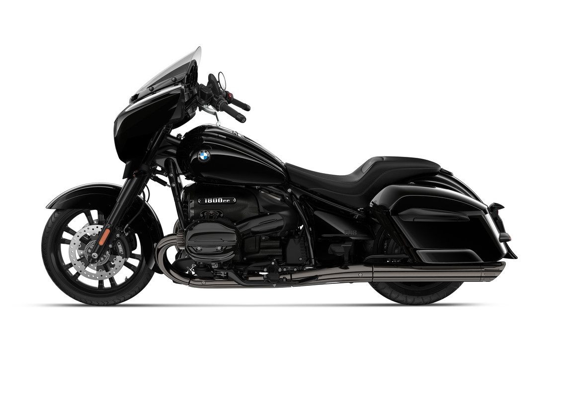 P90569055_highRes_bmw-r-18-roctane-r-1