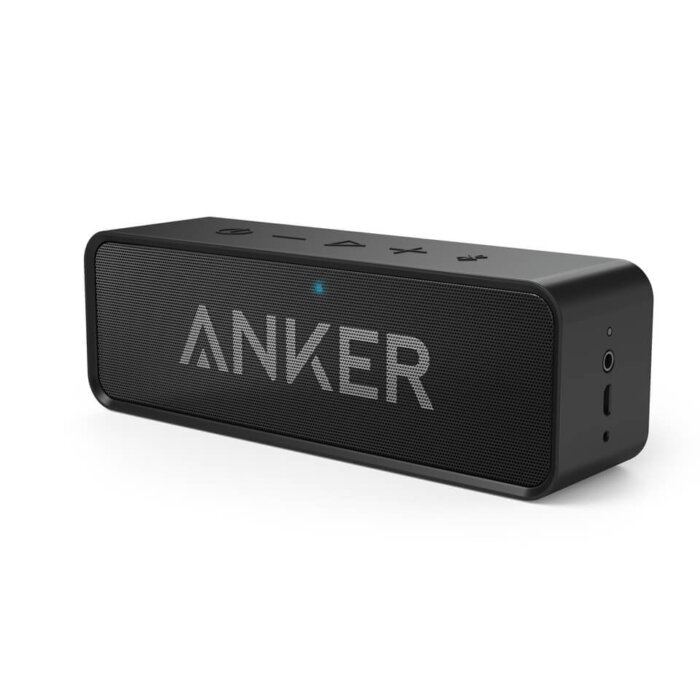 Bocina Bluetooth Anker SoundCore de color negro, mostrando su diseño portátil.