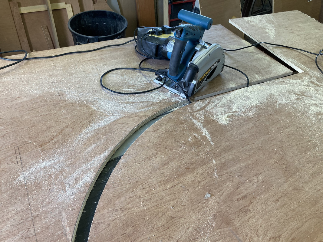 10BF702B-A318-48A8-B6B0-76EEC4926372