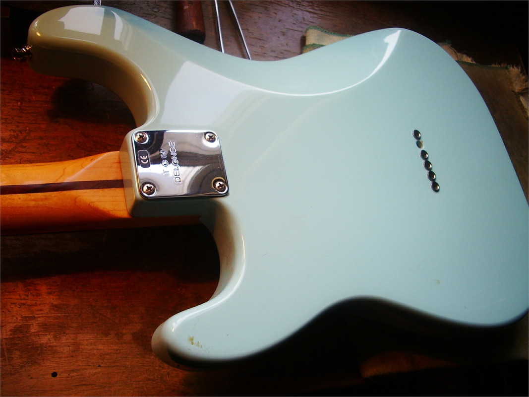 F.Strat Tom Delonge 2002-4