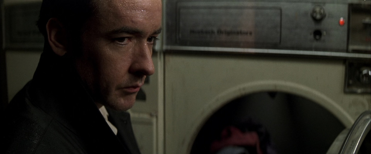 Identity (2003).mkv_snapshot_00.29.47_[2018.02.06_23.45.10]