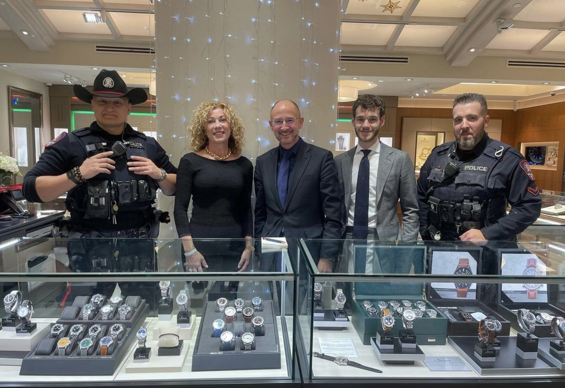 323DFC2A-D399-4E2C-8FBB-18E7A86FD65A