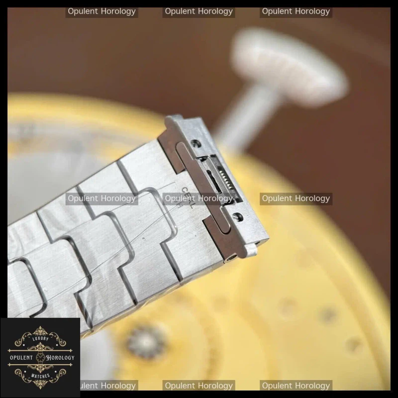 Cartier Santos Skeleton Replica 39.8mm Blue Bezel Steel Bracelet Manual Wind Super Clone