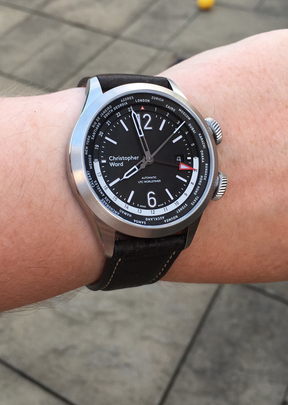 19AE3E75-D94D-446E-98FA-6B640D3C409B