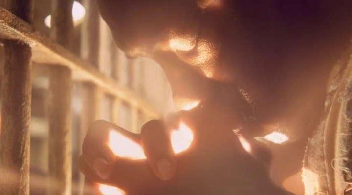 vlcsnap-2015-03-08-19h40m25s2