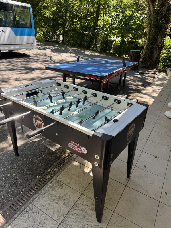 Ping-pong et baby-foot au camping