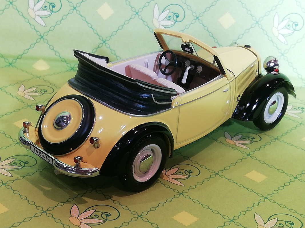 IFA F8 Cabriolet.  3