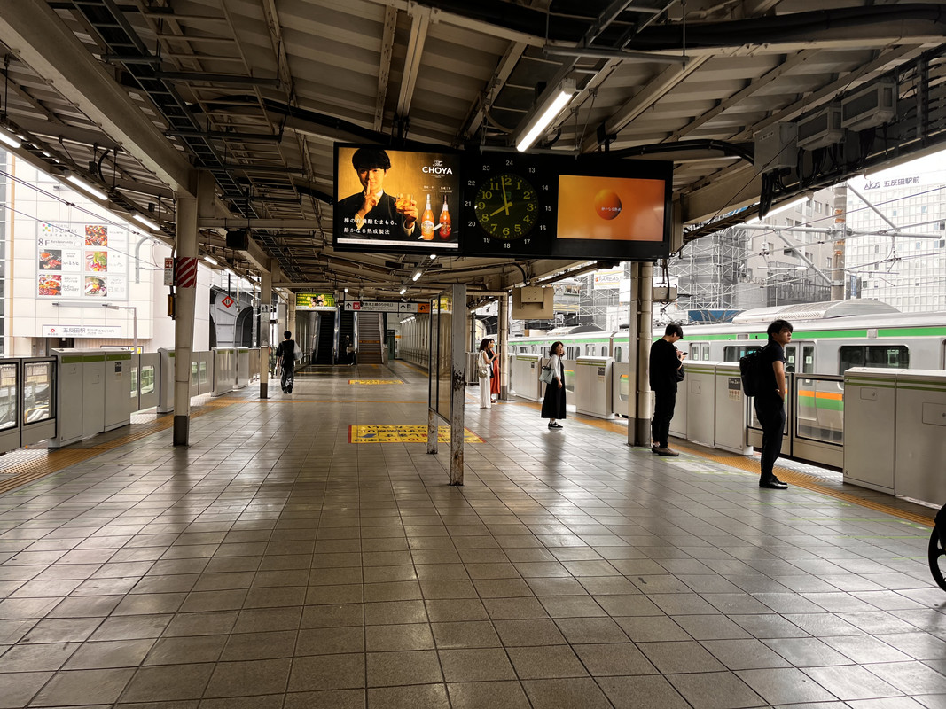 EB9FBA16-1868-41E9-90F3-171E0EAD25A7