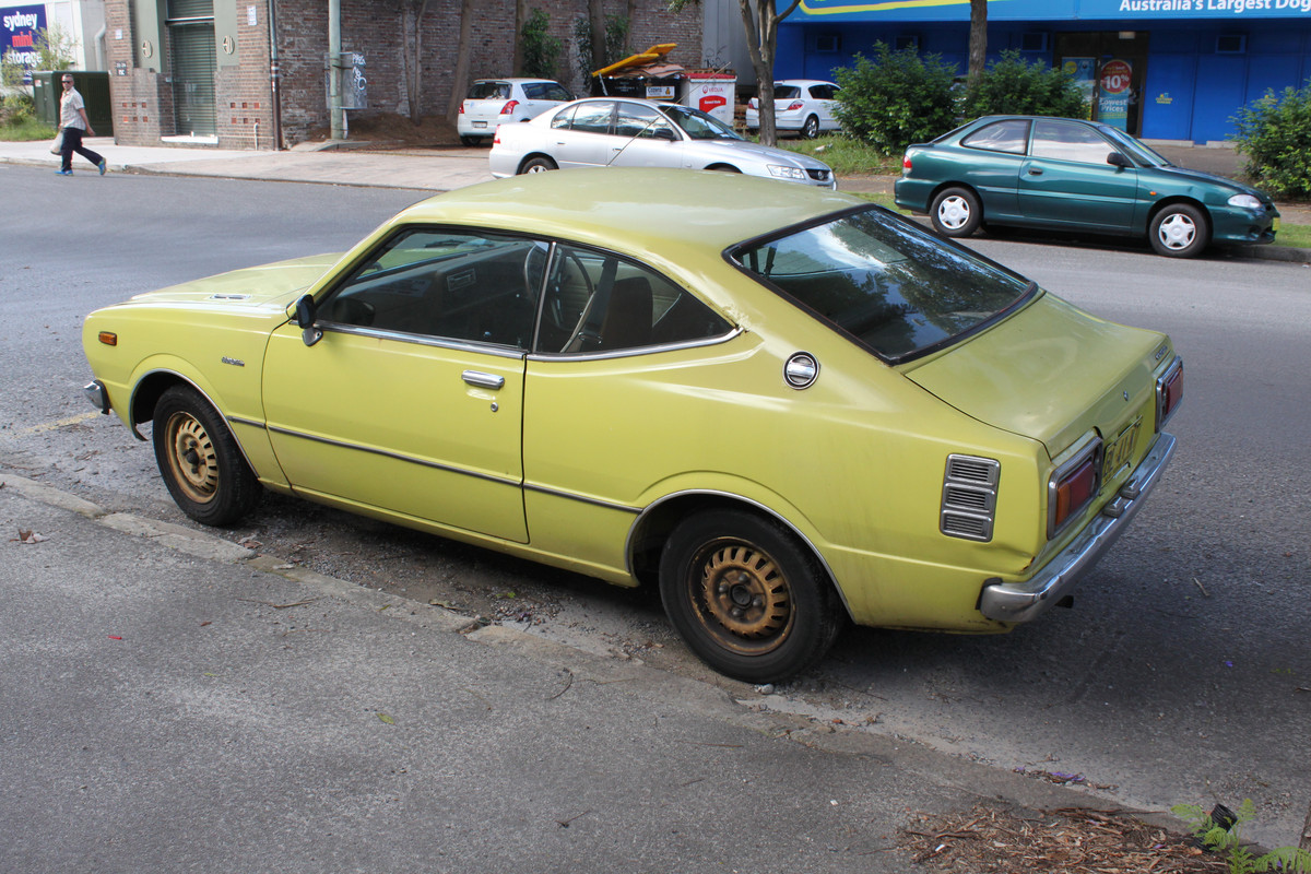1975_Toyota_Corolla_(KE35R)_coupe_(26748063085)