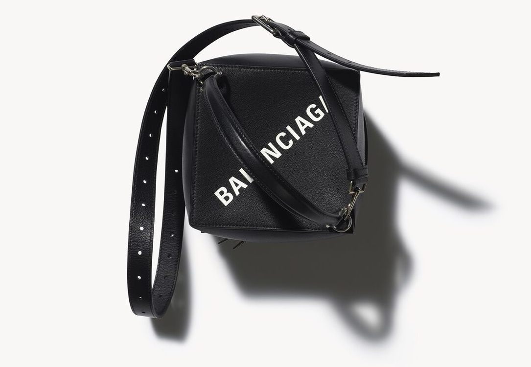 Balenciaga, la collezione Pre-Fall 2023 Balenciaga, la collezione Pre-Fall 2023