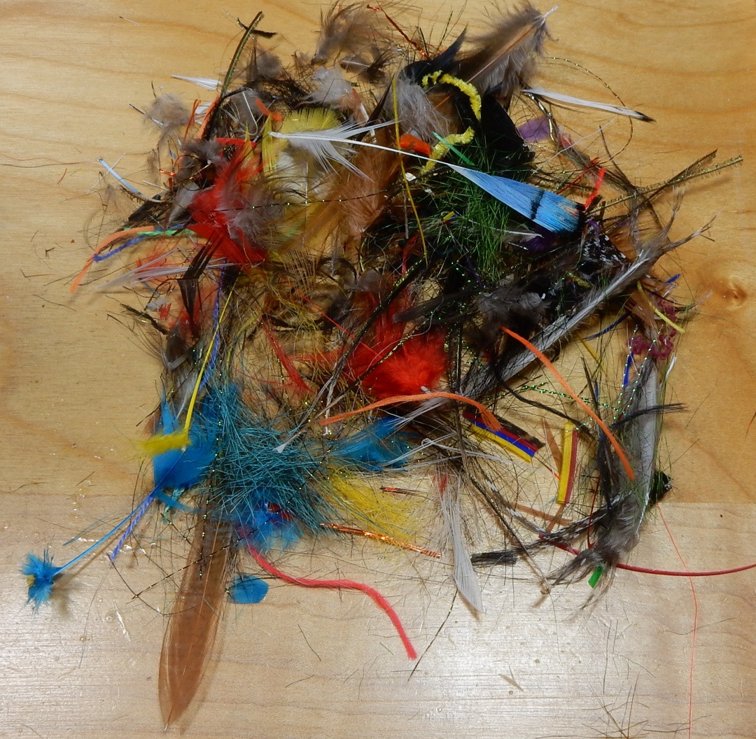 Leftovers-of-fly-tying.jpg