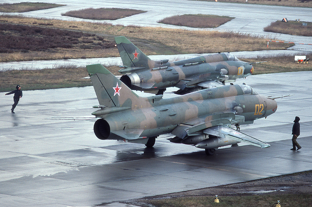 20 GvAPIB Su-17M4 02 yellow_16717 (2) [Gross-Dölln 4.94]